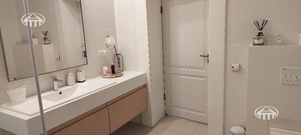 Особняк · 6 комн. · 320 м² · Птгни