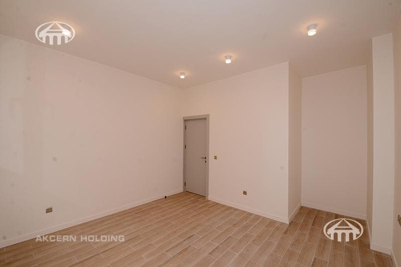 Квартира · 3 комн. · 107 м² · Кентрон