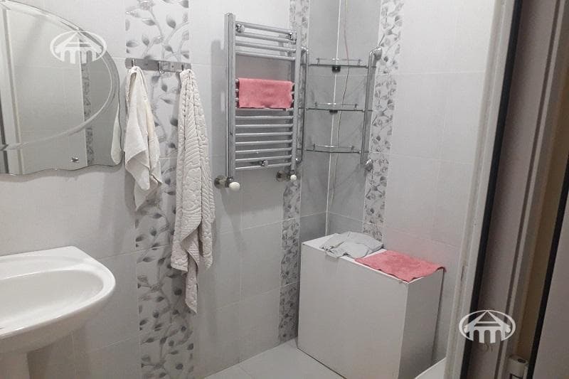 Квартира · 3 комн. · 85 м² · Кентрон