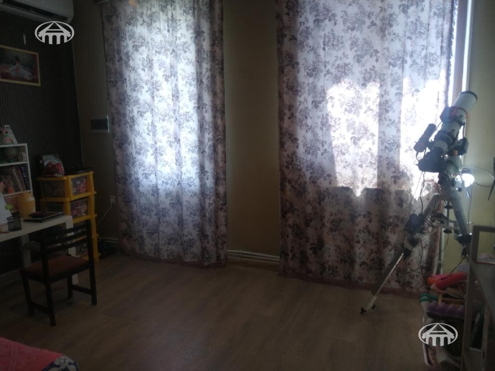 Дом · 5 комн. · 300 м² · Эребуни