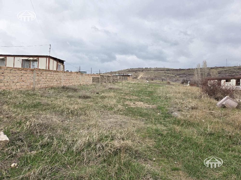 Участок · 1 428 м² · Джрвеж