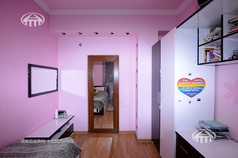 Mansion · 5 rooms · 230 m² · Ajapnyak