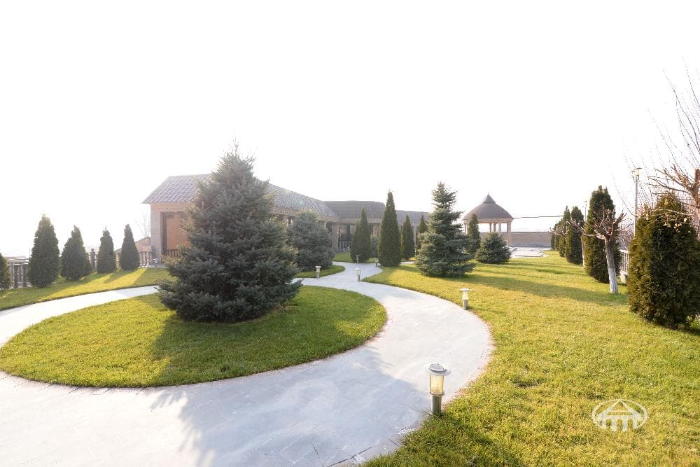 Mansion · 8 rooms · 917 m² · Malatia-Sebastia