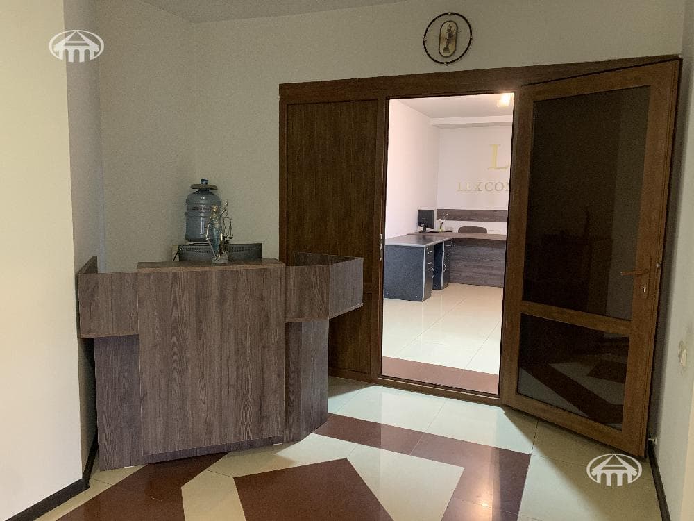 Office · 128 m² · Kanaker-Zeytun