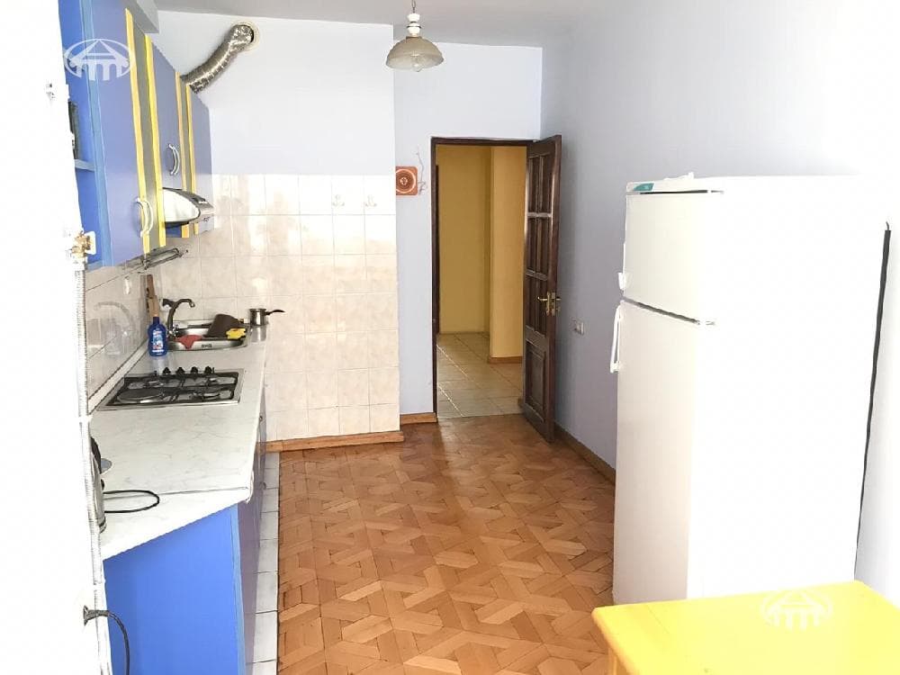 Apartment · 2 rooms · 68 m² · Kentron