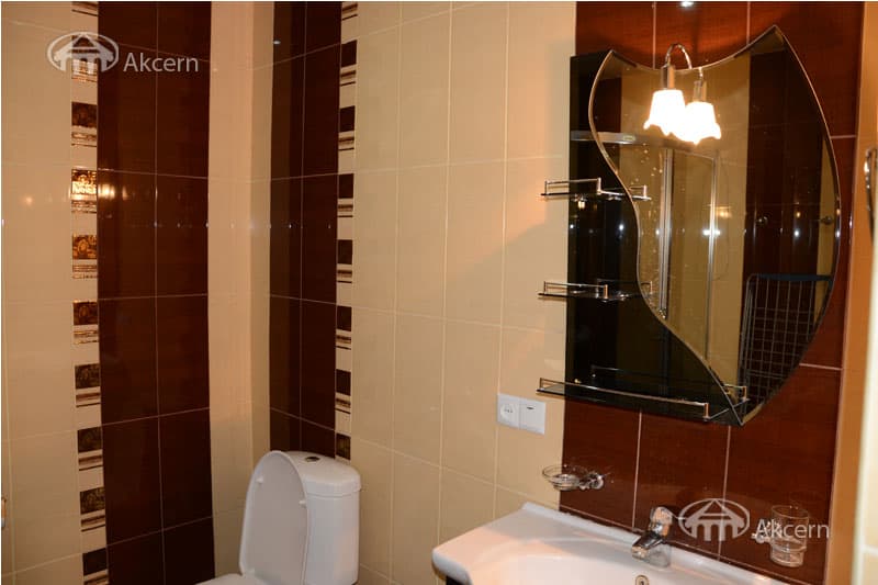 Apartment · 3 rooms · 91 m² · Kentron