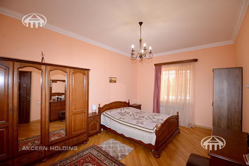 Особняк · 4 комн. · 236 м² · Давташен