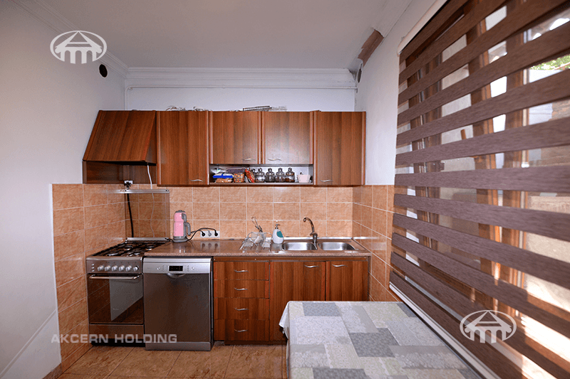House · 4 rooms · 101 m² · Kanaker-Zeytun