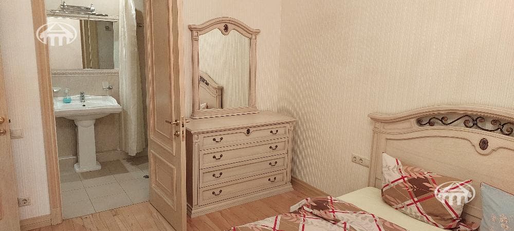 Квартира · 3 комн. · 85 м² · Кентрон