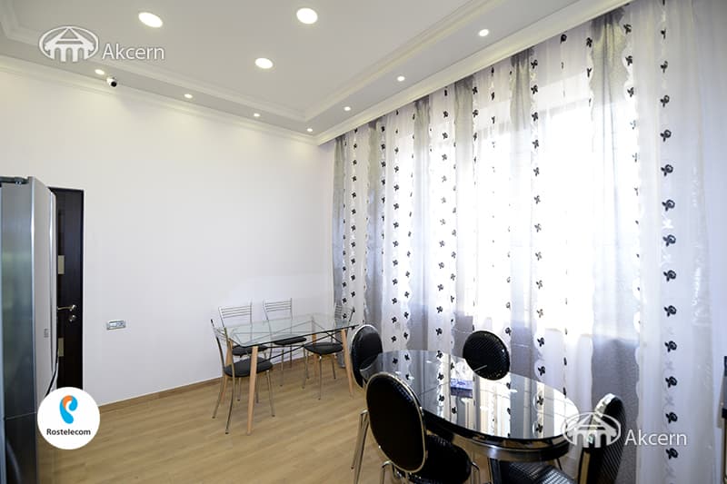 Особняк · 8 комн. · 520 м² · с. Ариндж