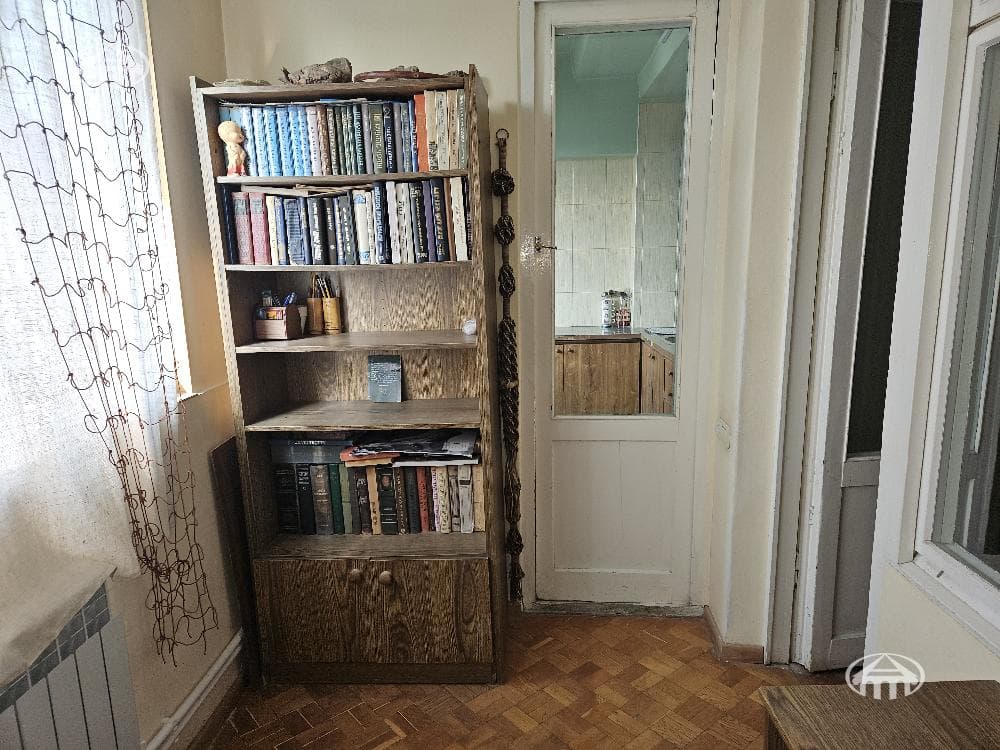 Apartment · 2 rooms · 68 m² · Kentron