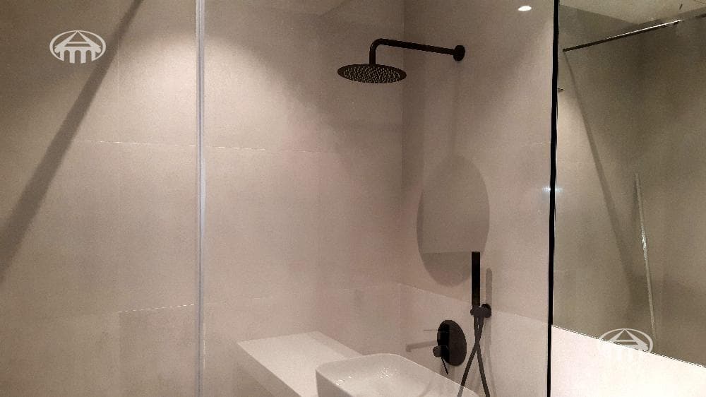 Apartment · 2 rooms · 83 m² · Kentron