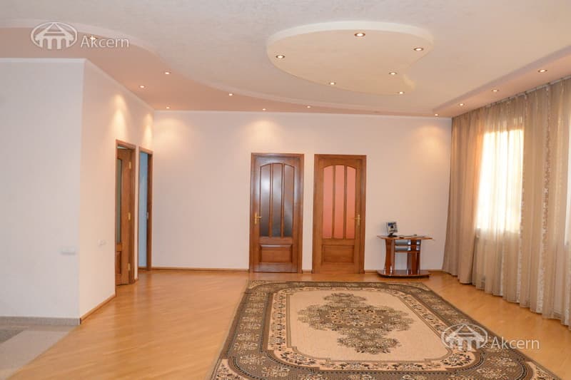 Дом · 7 комн. · 286 м² · Канакер-Зейтун