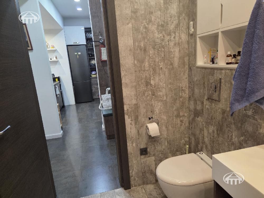 Apartment · 2 rooms · 75 m² · Kentron