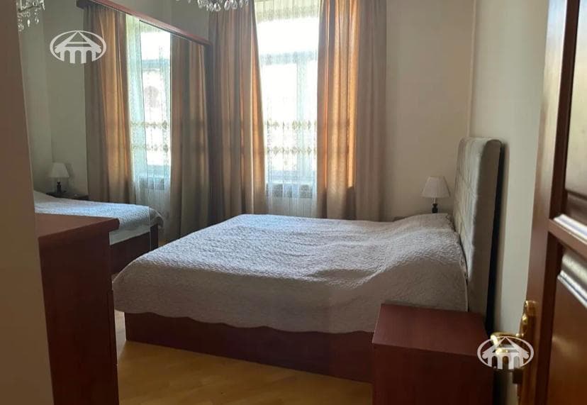 Apartment · 3 rooms · 71 m² · Kentron