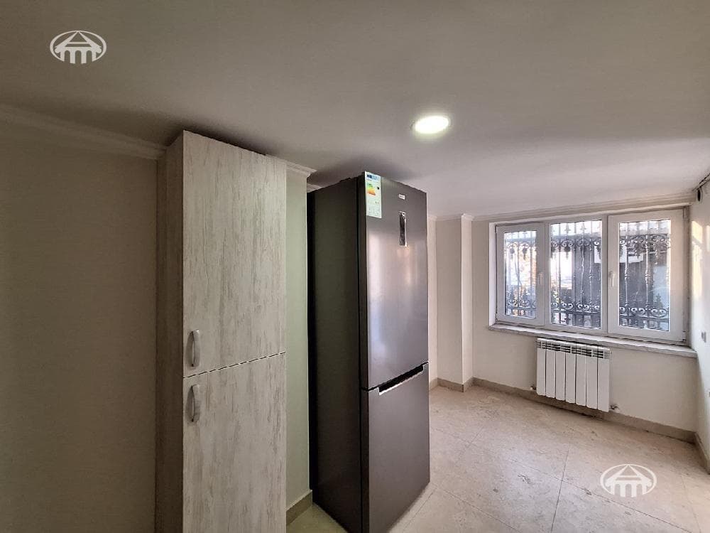 Mansion · 8 rooms · 460 m² · Kanaker-Zeytun