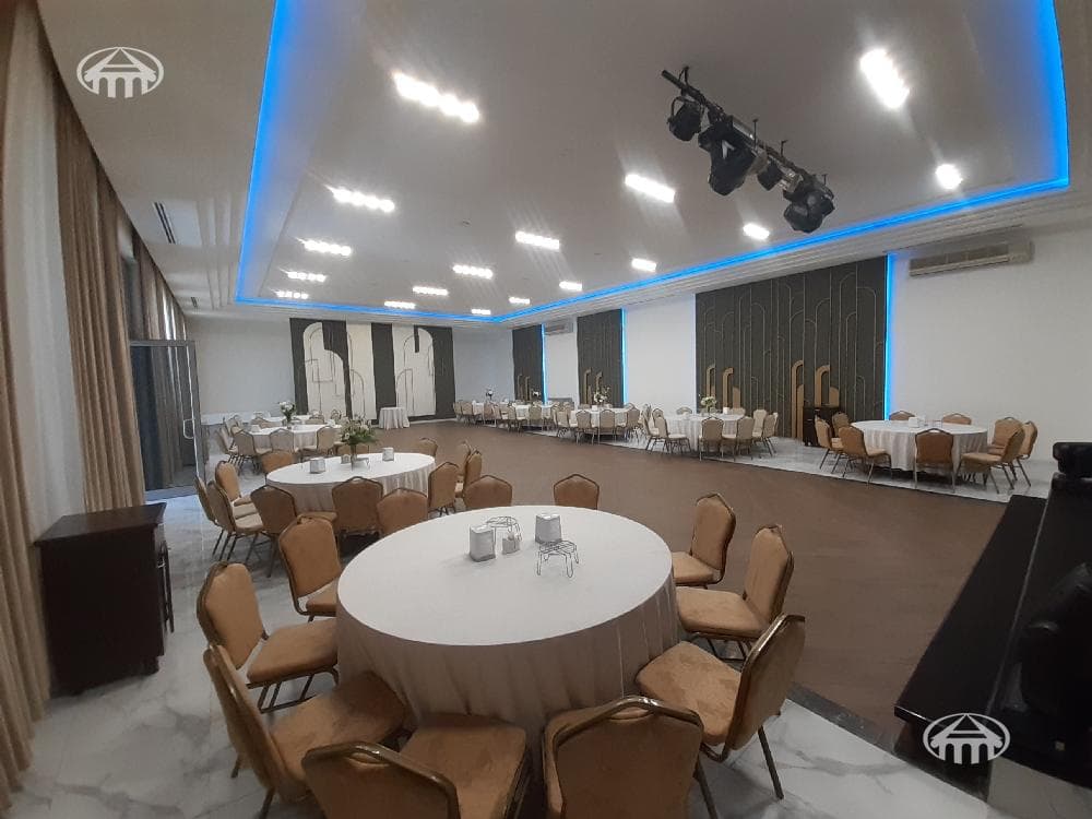 Ресторан · 590 м² · Джрвеж