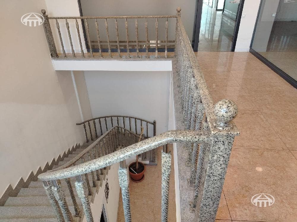 Отель · 9 комн. · 1 567 м² · Кентрон