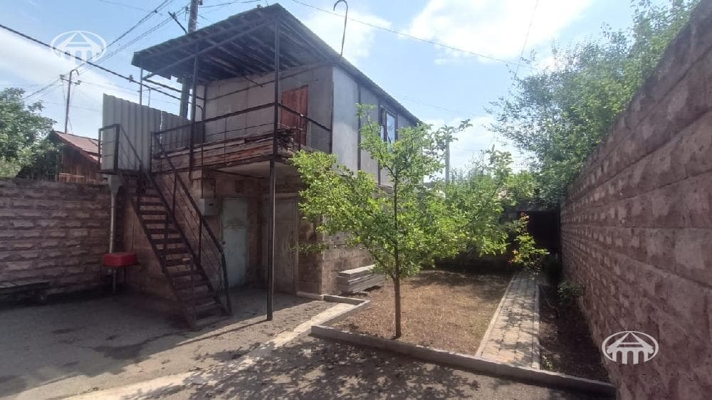 Квартира · 5 комн. · 227 м² · Гюмри