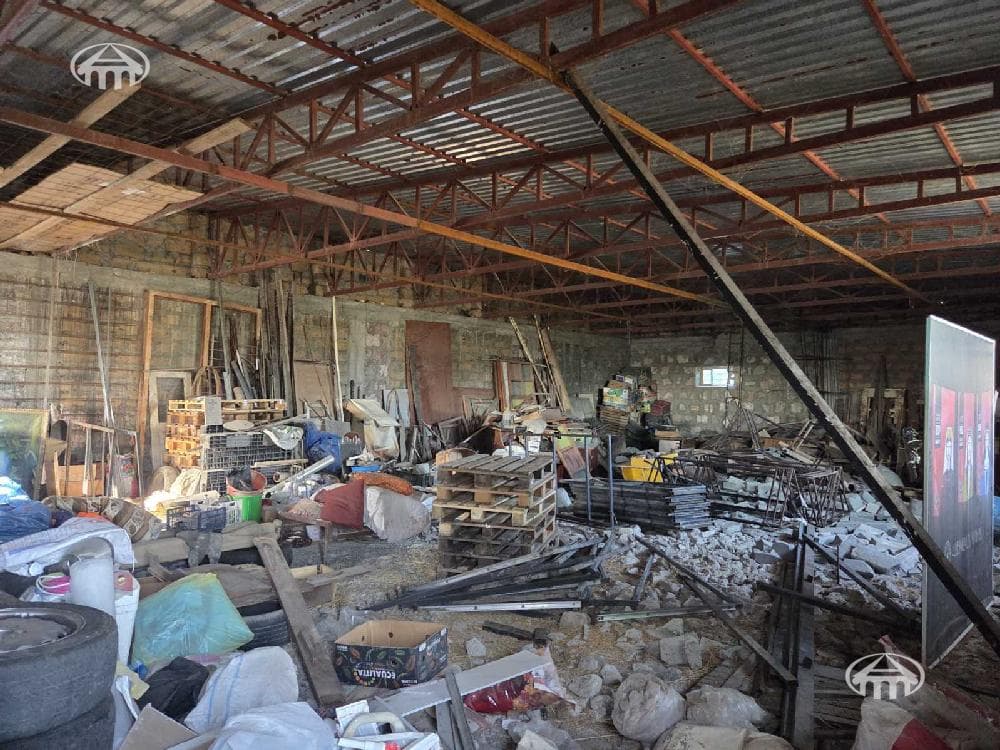 Commercial property · 256 m² · Aintap