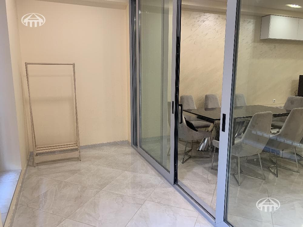 Квартира · 3 комн. · 95 м² · Кентрон