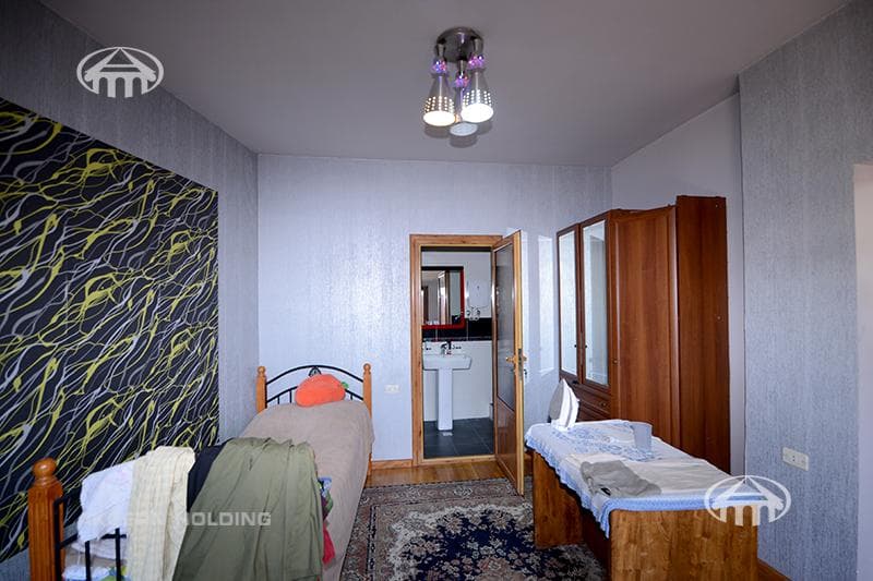 Mansion · 9 rooms · 671 m² · Arabkir