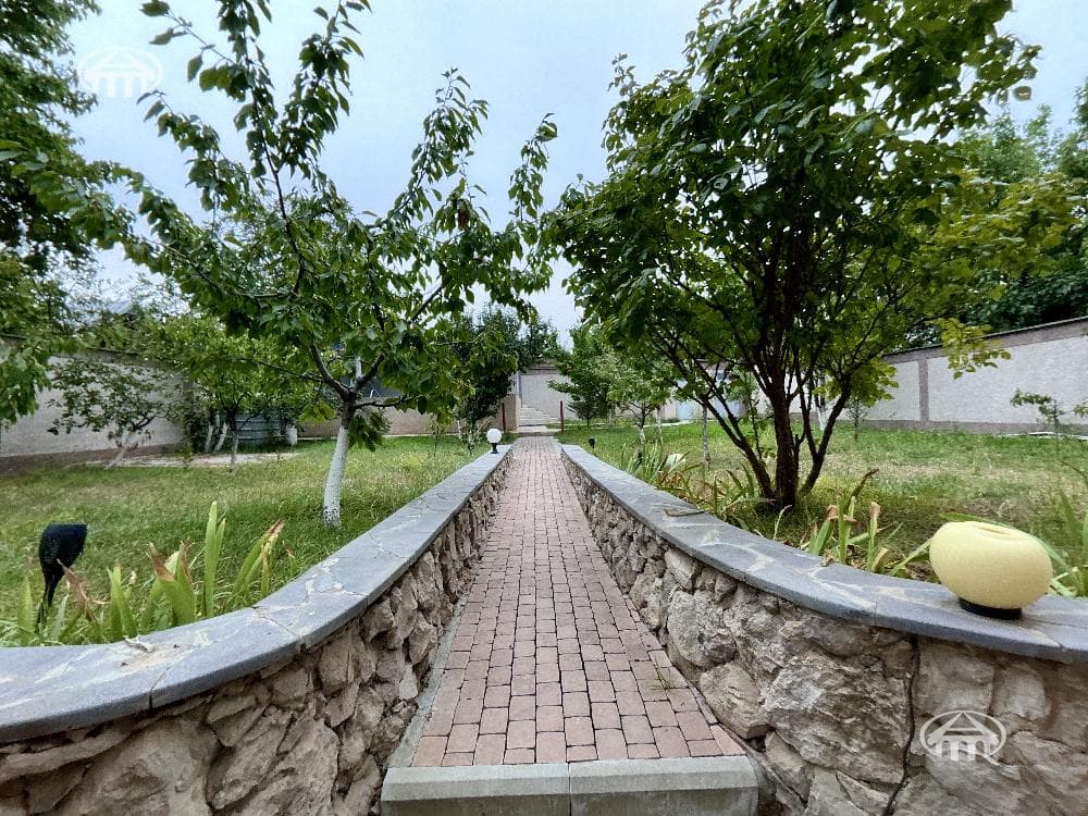 Особняк · 5 комн. · 324 м² · Джрвеж