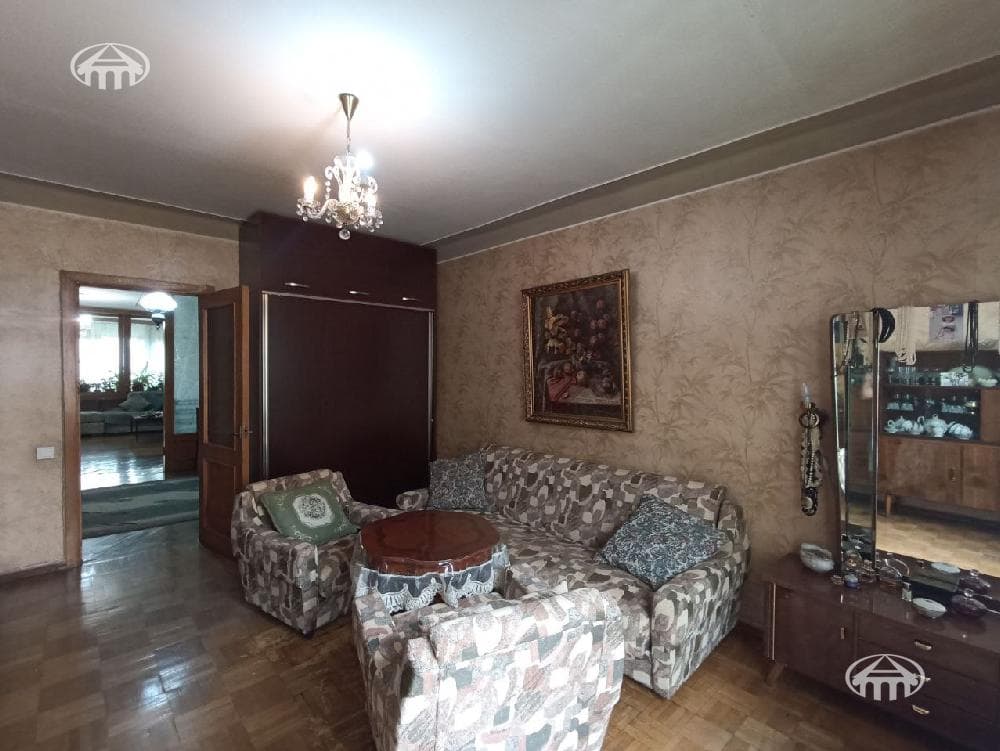 Квартира · 4 комн. · 115 м² · Кентрон