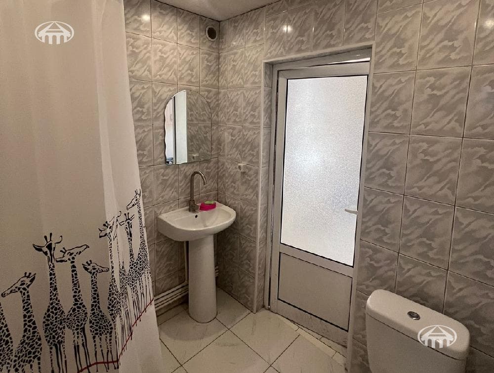 Дом · 3 комн. · 184 м² · Кентрон