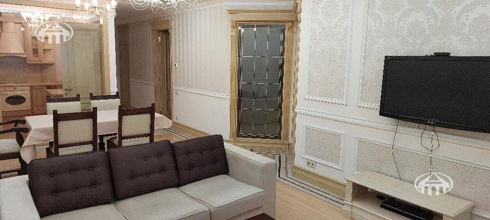 Квартира · 3 комн. · 85 м² · Кентрон
