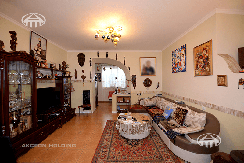 Квартира · 5 комн. · 164 м² · Кентрон