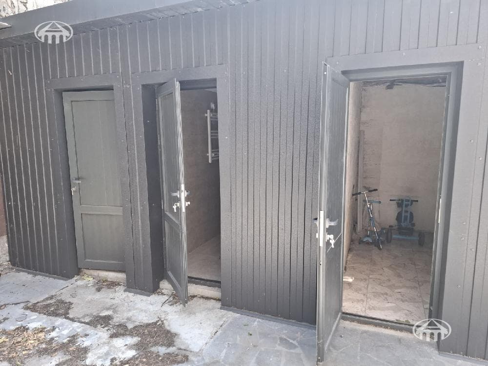 Կոմերցիոն գույք · 490 մ² · Շենգավիթ