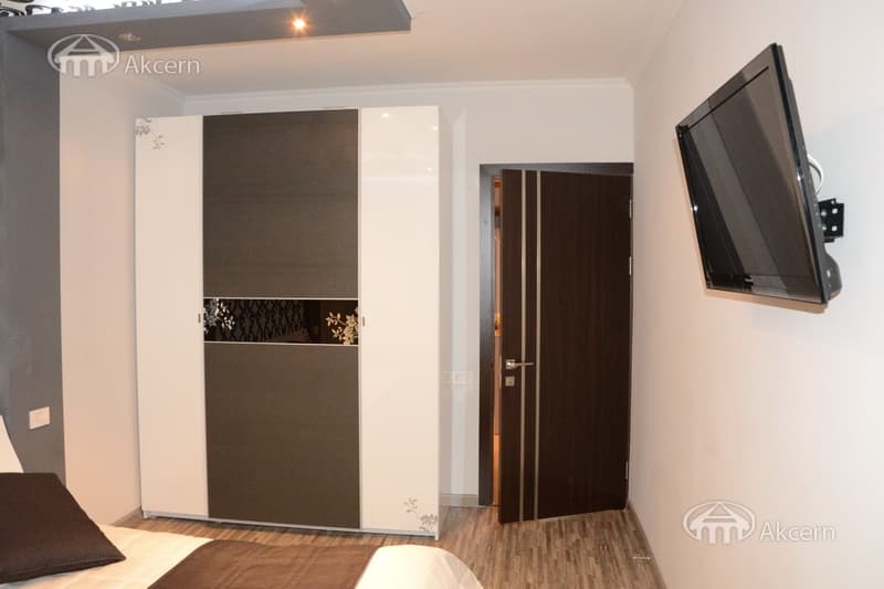Квартира · 2 комн. · 65 м² · Кентрон