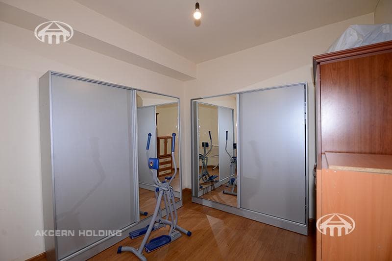 Квартира · 4 комн. · 158 м² · Арабкир