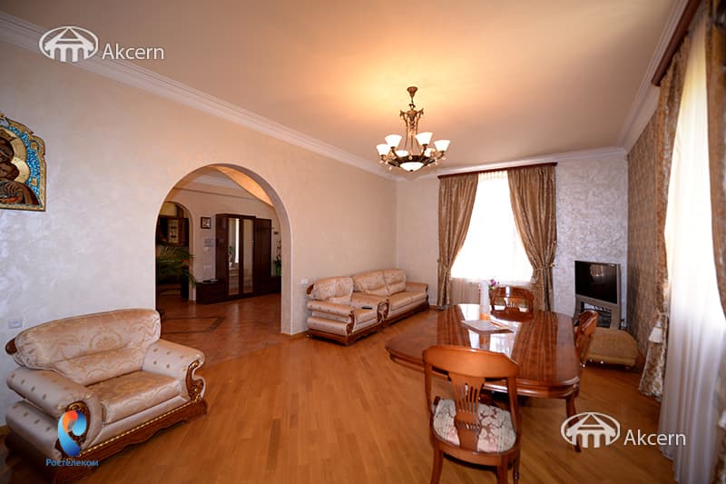 Mansion · 5 rooms · 586 m² · Avan — photo 2 / 34