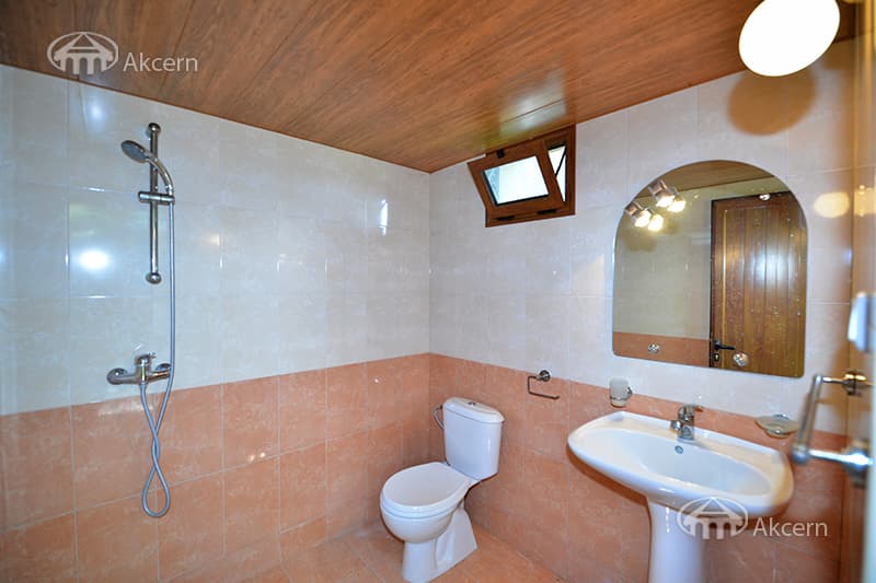 Mansion · 4 rooms · 200 m² · Dzoraghbyur