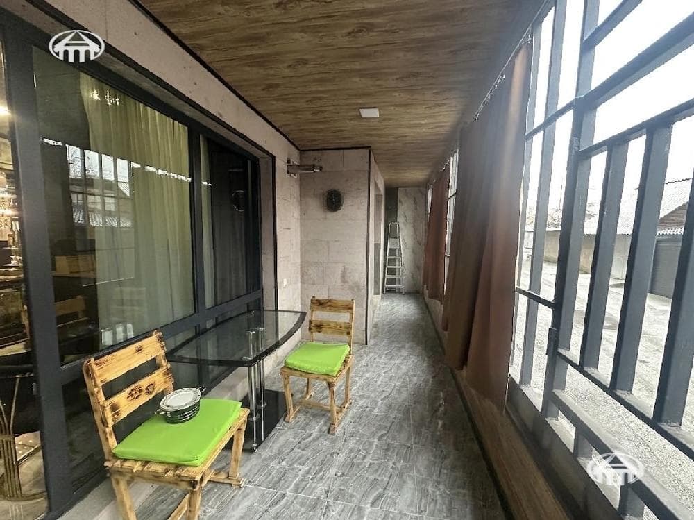 Apartment · 4 rooms · 101 m² · Kanaker-Zeytun