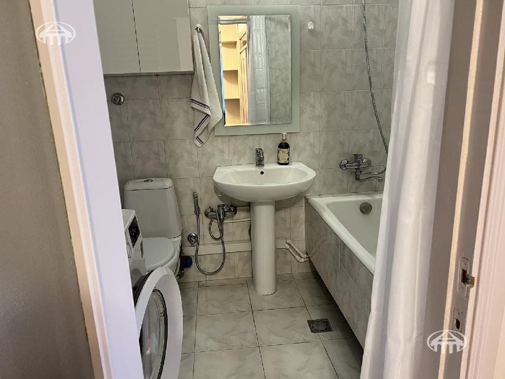 Квартира · 1 комн. · 43 м² · Кентрон