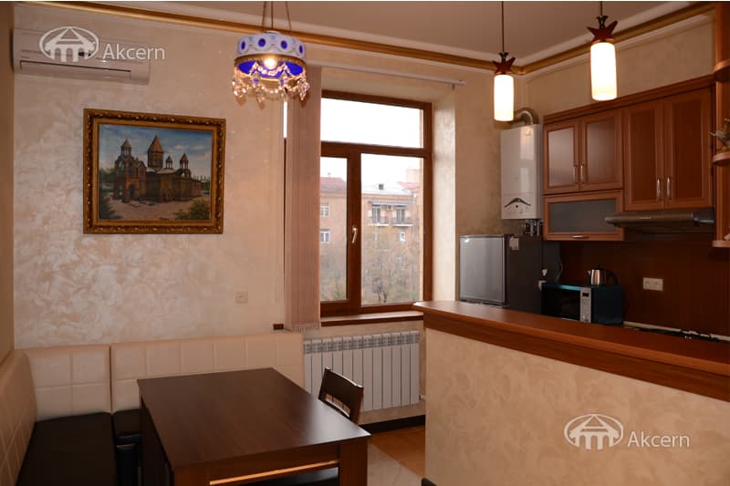 Квартира · 2 комн. · 67 м² · Кентрон