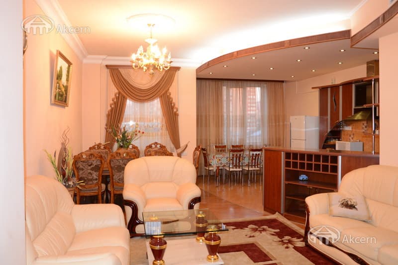 Квартира · 3 комн. · 101 м² · Кентрон