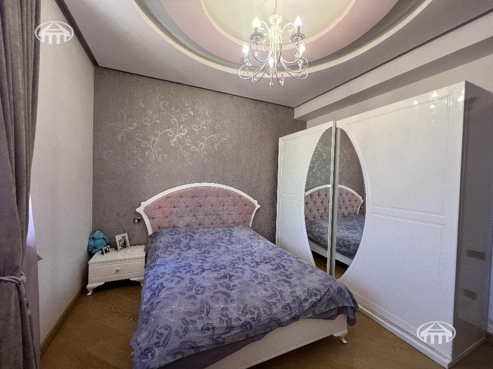 Apartment · 4 rooms · 132 m² · Kentron