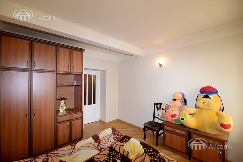 Квартира · 5 комн. · 187 м² · Канакер-Зейтун