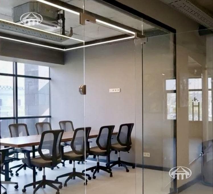 Офис · 845 м² · Кентрон