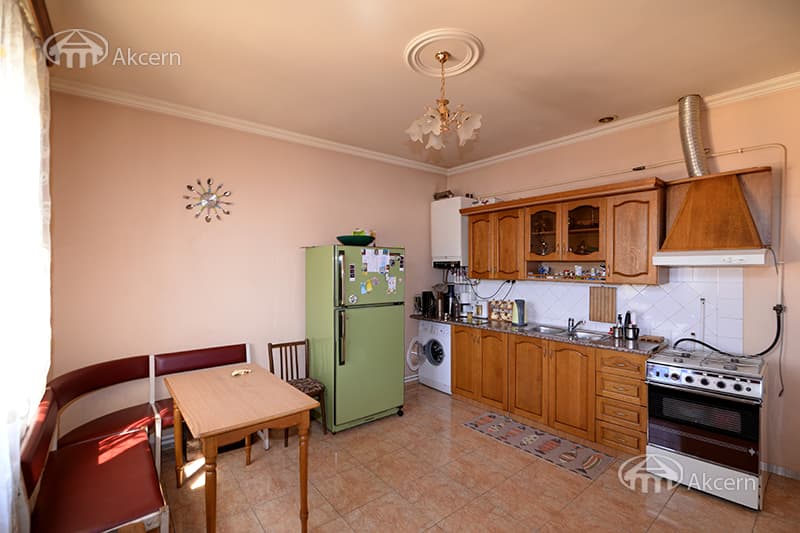 Mansion · 3 rooms · 160 m² · Nork-Marash