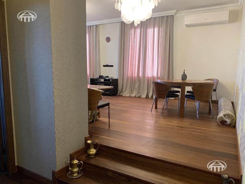 Квартира · 4 комн. · 114 м² · Арабкир
