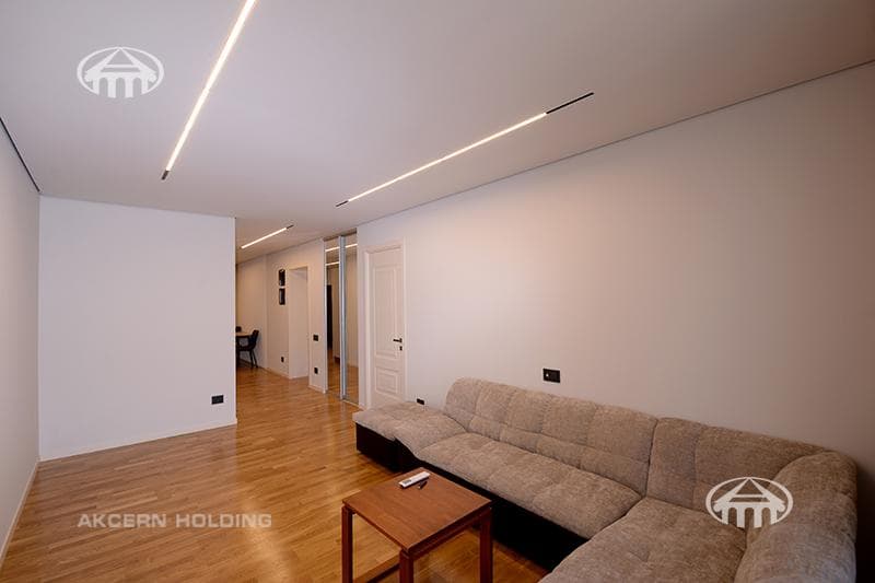 Apartment · 2 rooms · 60 m² · Kentron