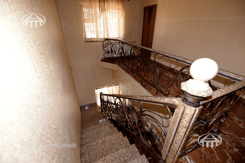 Apartment · 5 rooms · 210 m² · Kentron