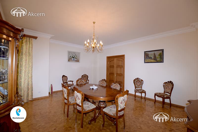 Բնակարան · 5 սեն. · 350 մ² · Կենտրոն