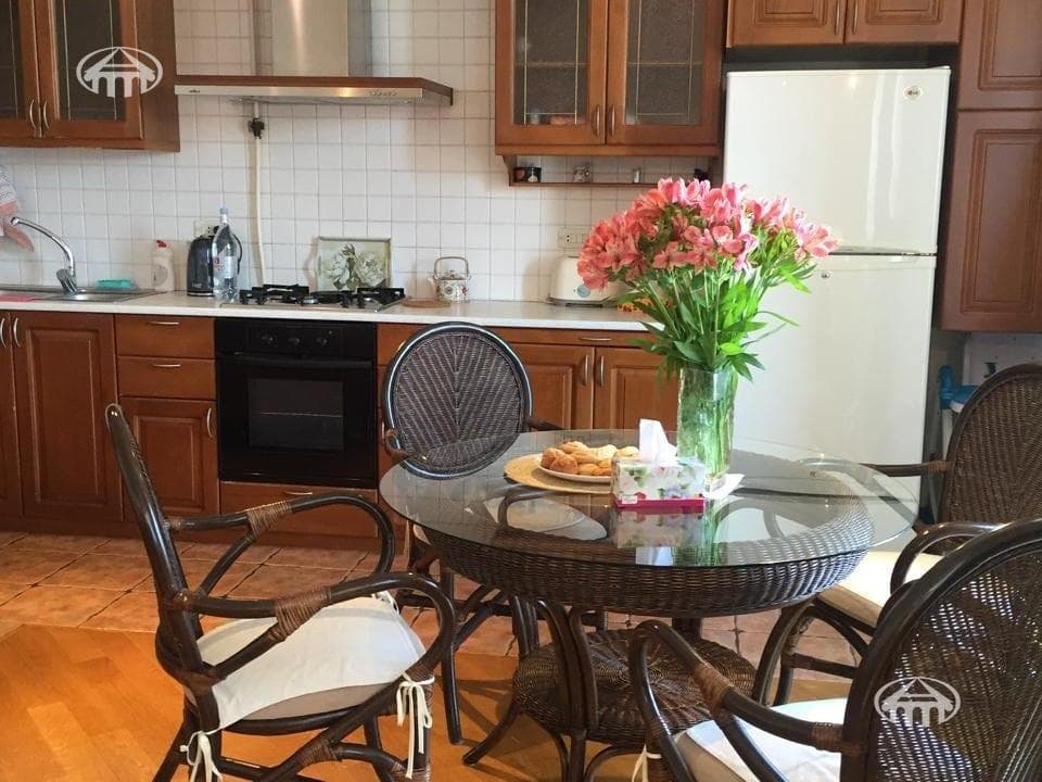 Apartment · 3 rooms · 98 m² · Kentron