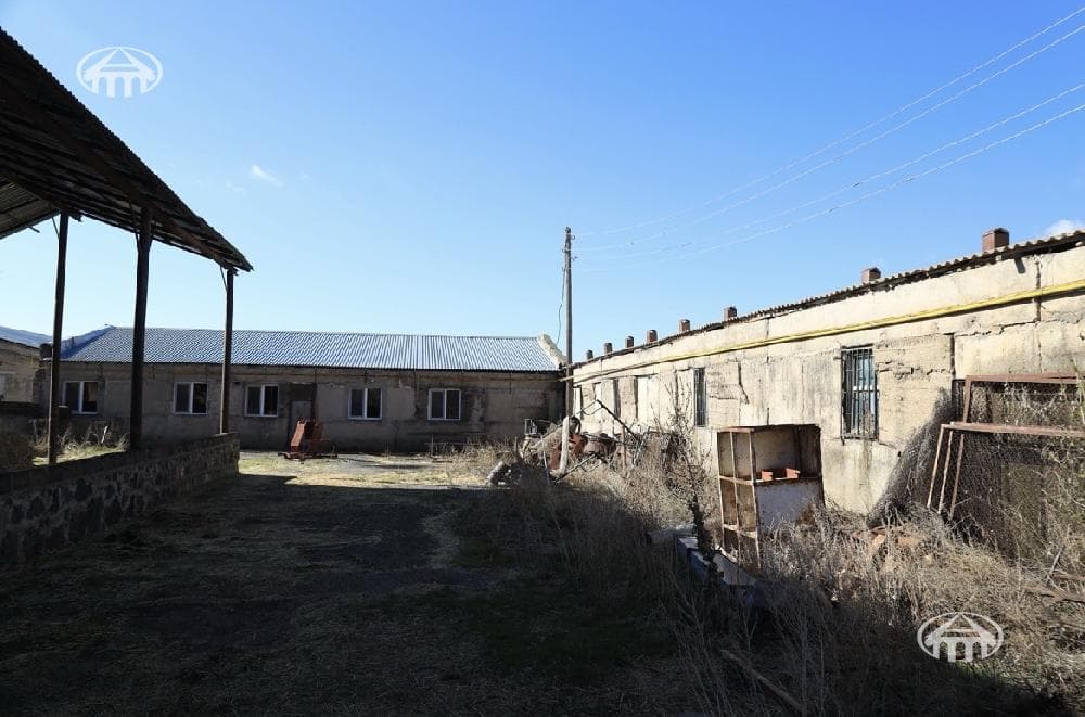 Прочее · 1 565 м² · Арзакан